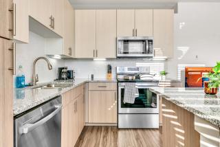 The Breezy Chic Spot - 6