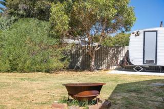 Beach Haven - light, cosy and close to the beach - 3