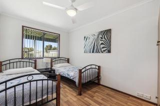 Classic Beach House Lancelin - Lancelin - 4