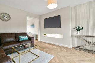 Entire Home in Renfrewshire - 9