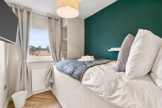 Entire Home in Renfrewshire - 4