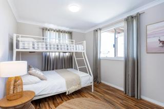 Chic coastal holiday home - 6