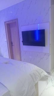 Ehi Grand Hotel - Alimosho - 1