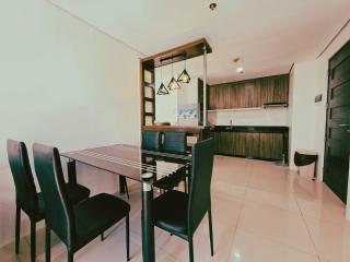 Amelie's 2BR Place Baguio Balcony Mountain View - Baguio - 9