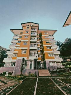 Amelie's 2BR Place Baguio Balcony Mountain View - Baguio - 5