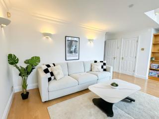 Cosy 3 Bedroom 2 Bathroom flat in Borough with Lift access and clear view of The Shard - 7