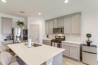 Fenced Yard Quiet Family Home in Richmond - 6