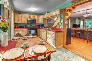 Cottage Less Than 8 Mi to Gore Mountain in Bakers Mill! - Bakers Mills - 3
