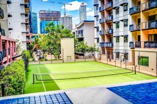 2 Paradise Pool Parking Huge 1br Cbd - 4