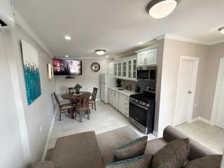 Modern City Apartment - 4