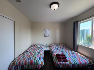 Blue Private Room near BMO Stadium USC and K-Town - 4