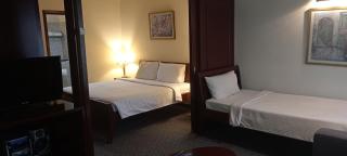 Golden Suites at Times square - 7