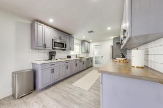 5 Mi to Delray Public Beach Home with Large Patio! - Delray Beach - 5