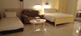 Golden Suites at Times square - 1