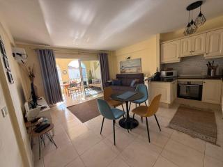 Mona's Point Tenerife - Aircon, private parking and heated pool - San Miguel de Abona - 0