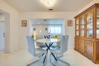 2 Mi to Hard Rock Stadium Home with Spacious Yard - 3