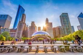 Sleeps 10 + Coffee bar + Game Room + Train to CHGO - 5