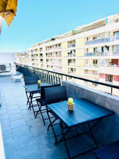 LUXURY APARTMENT between ANTIBS and CROISETTE - 7