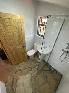 Couple's Wood Cabin in Naivasha - Elwai Visitor Centre - 5