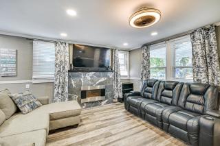 1 Mi to Broadway at the Beach Home with Porch! - Myrtle Beach - 6