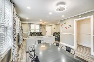 1 Mi to Broadway at the Beach Home with Porch! - Myrtle Beach - 3