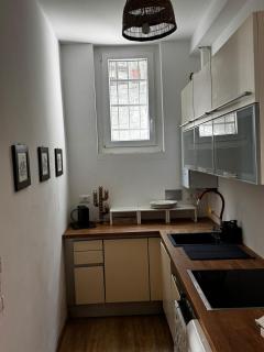 Stylish Seaside Apartment with Garden & Gulf Views - Trieste - 3