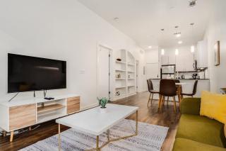 Boulevard Stays Walk to Downtown 1BR SoCo Pool Parking Gym 01 - Austin - 4