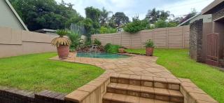 Spacious and homely 4-bed home in Honey Hills - 5