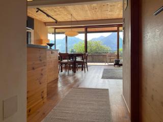 Mountains & Lake Boutique Apartment - 7