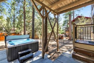 The Fox Den #2568 - 4