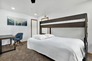 The Fox Den #2568 - 3