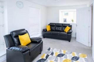 Cosy 5 Bedroom House With Parking - 5