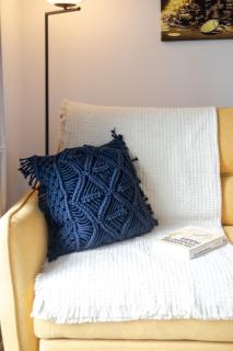 Sophisticated 1BR Escape , Charm in Old Port - 8