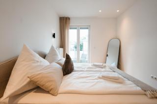 Designer 2BR Flat Near City Center & The Mosel River - 8