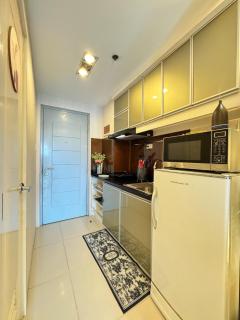 Aesthetic & Cozy 1br with Fast Wifi Netflix and Pool - 9