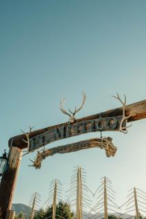 Ashley's Treehouse At El Mistico Ranch - 1