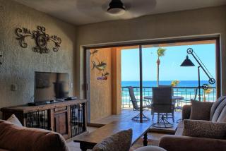 Princesa - Experience Rocky Point - Oceanfront Pool Bar - 6