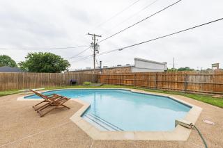 REMODELED 3 bdrm, pool & office - Hurst - 9
