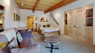Timberline Condominiums Studio Unit 115 - 0