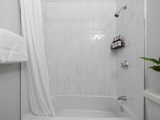 Boston 4BR Home with Parking BBQ Fire - Somerville - 3
