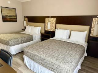 Coastal Comfort Hotel - - 4