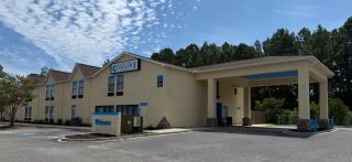 Coastal Comfort Hotel - 9