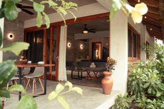 Villa Gato Surf Houses grande 4-6 personas, Starlink, AC, alberca, 50 m del spot La Saladita - 8