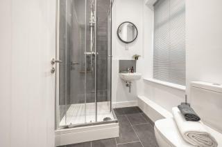 Luxury Serviced Apartments Central Blackpool - 4