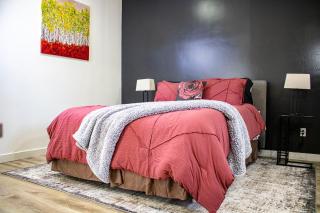 Comfy Studio in Sandy Utah Pvt Entry WFH B - 0