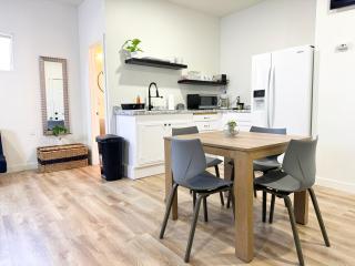 Comfy Studio in Sandy Utah Pvt Entry WFH B - 4