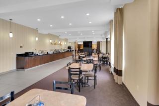 Duvernay Inn & Suites - Fox Creek - 3