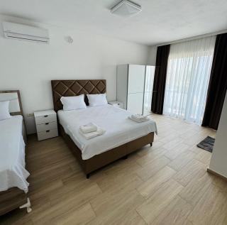 Apartments Paris - Donji Štoj - 1