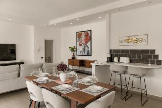 Como Hillview Apartment by Aura Luxury Collection - 4