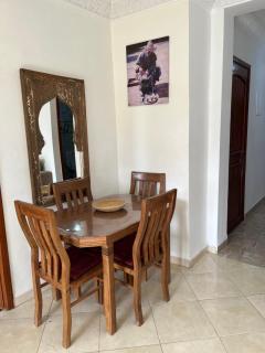 Stylish Central Apartment with Balcony - Marrakech - 2